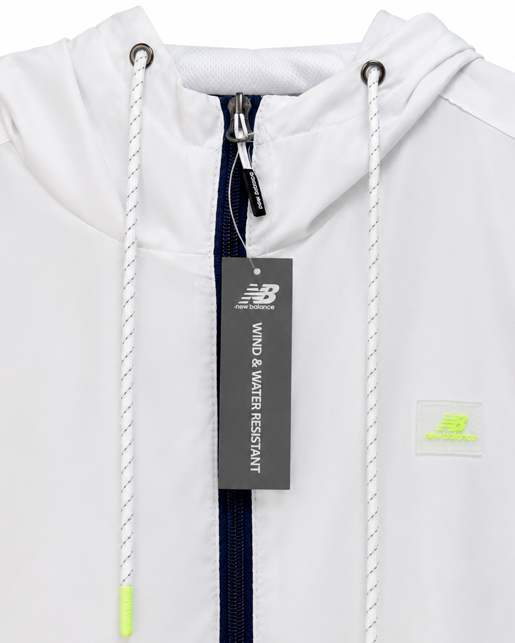 Casaca Deportiva con Capucha New Balance