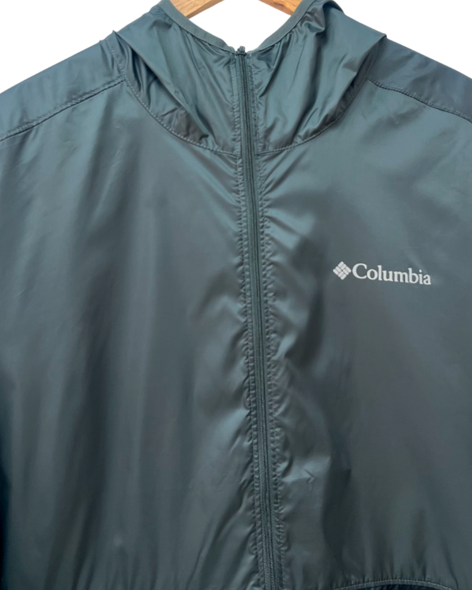 Cortaviento Columbia Negro