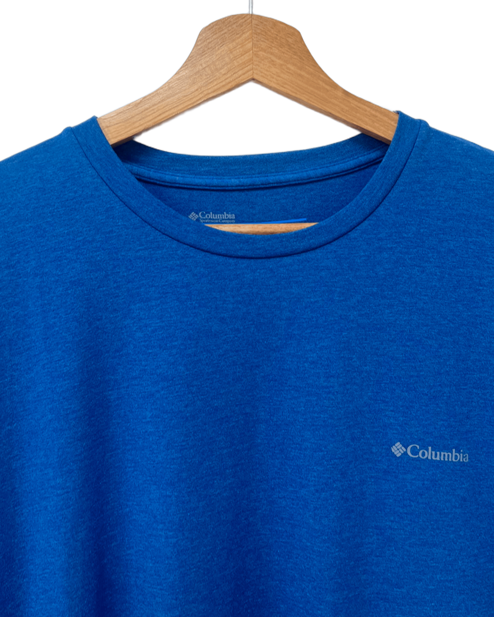 Polo Básico Columbia.