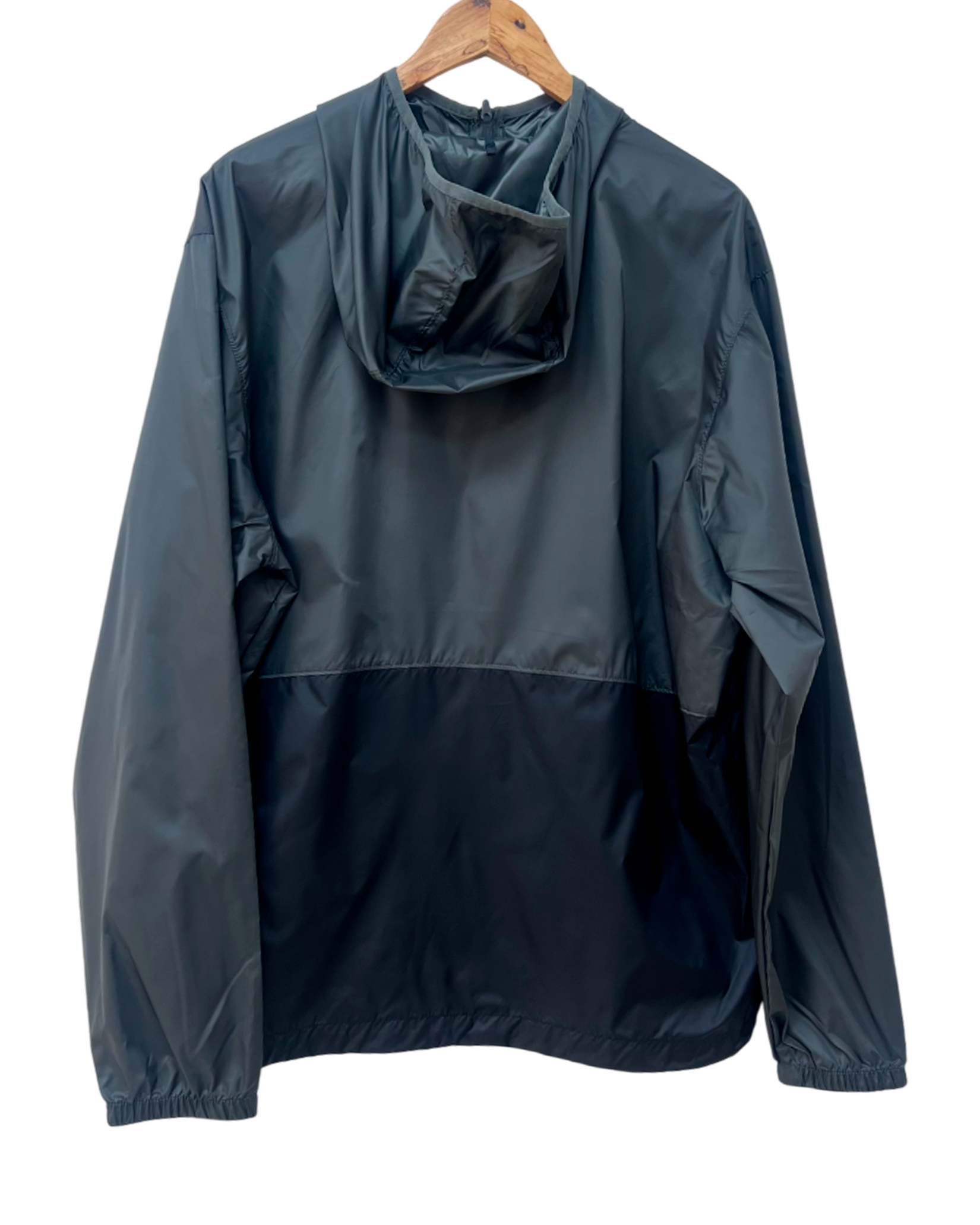 Cortaviento Columbia Negro