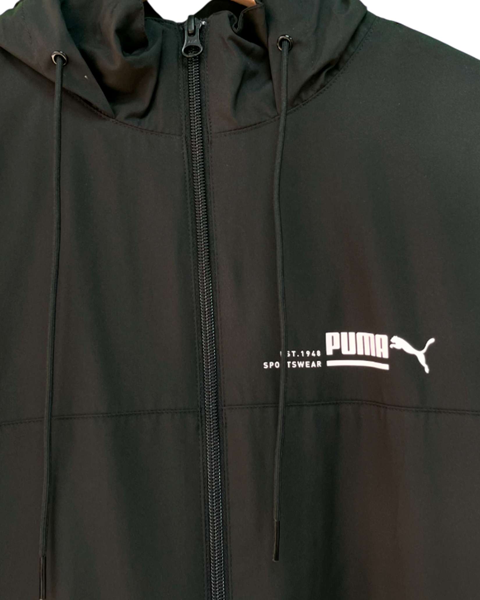 Casaca Puma con Capucha